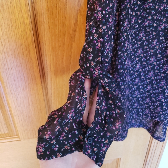 Xhiliration Sheer Button-Up Top - Picture 5 of 7